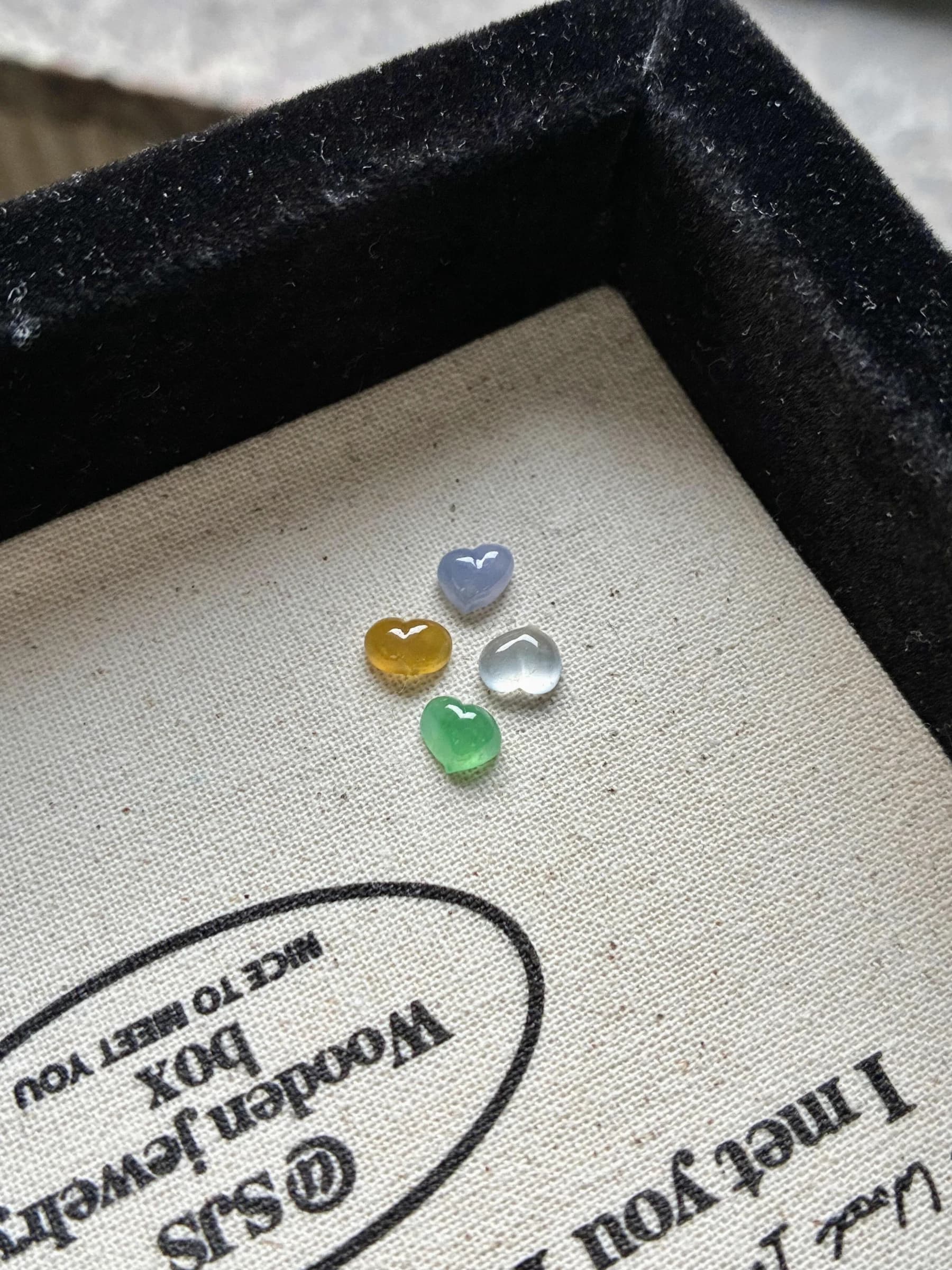 Rough jadeite and the Ruili source market